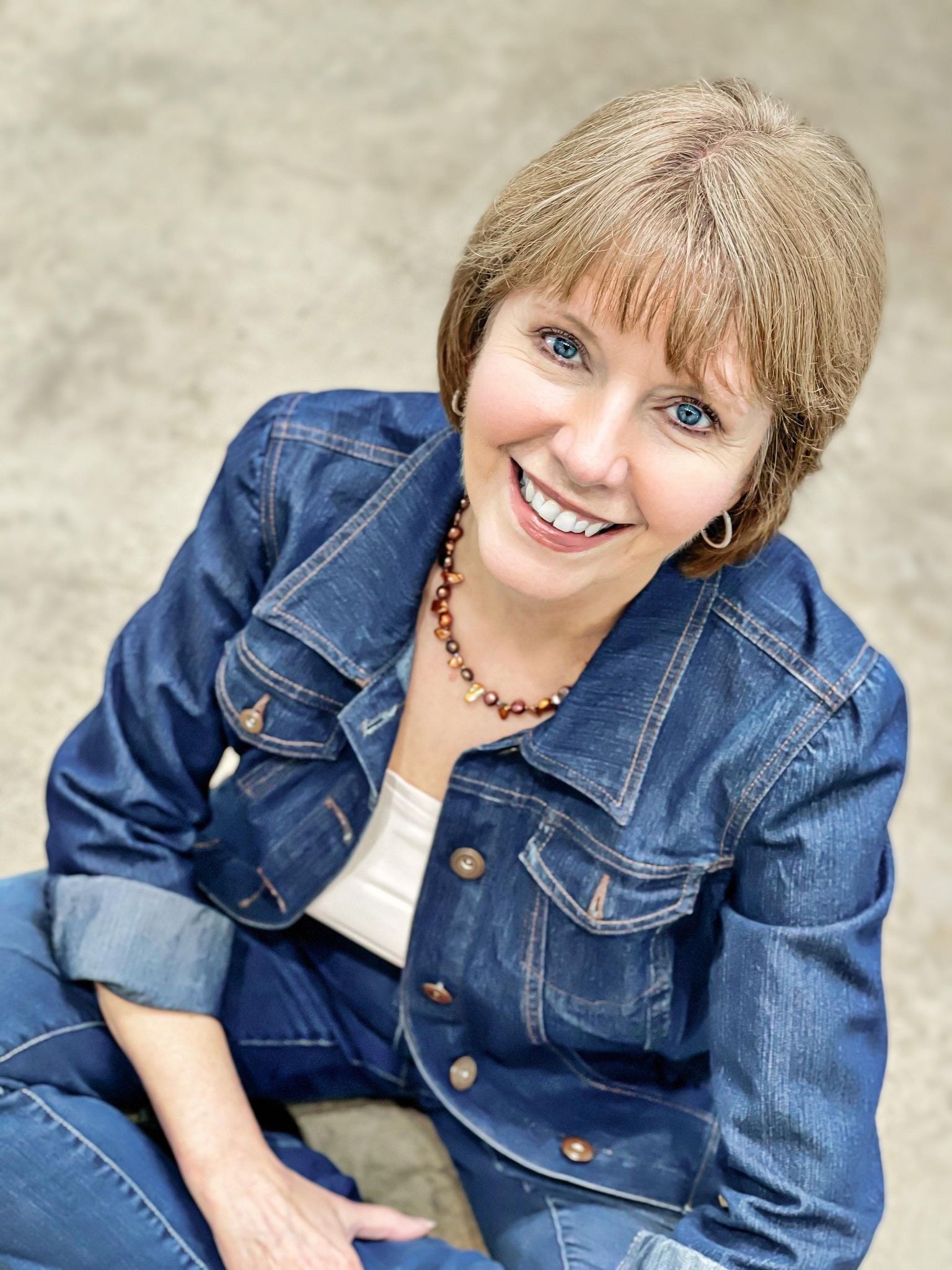 Roxanne Langley, watercolor artist, interior designer, and founder of Langley Art & Home